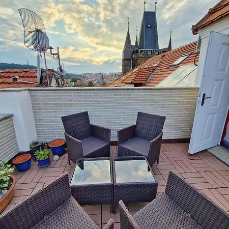 Studio Karlův Most Prag Exteriör bild