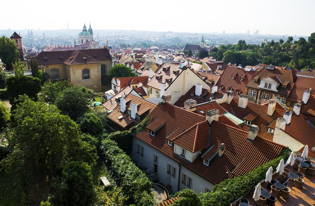 Studio Karlův Most Prag Rum bild