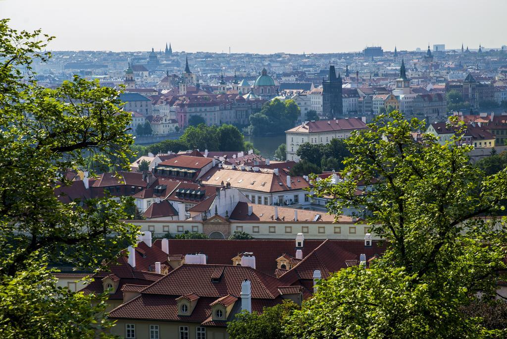 Studio Karlův Most Prag Rum bild